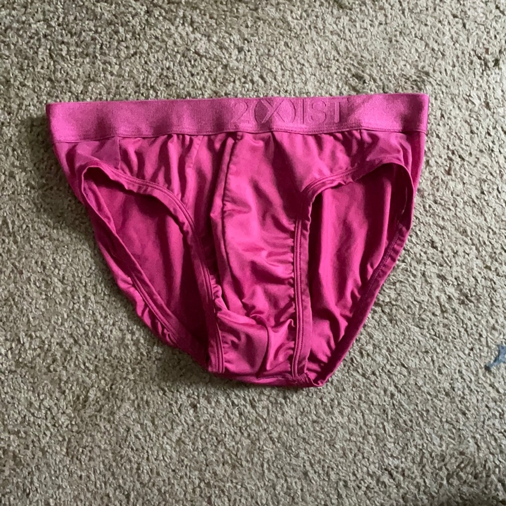 Men brief